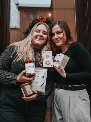 Dobroty od @sufancz v pražírně jako další tip na vánoční dárek 🎄😍 #PražírnaKrok #Jičín #EspressoBar #Šufan